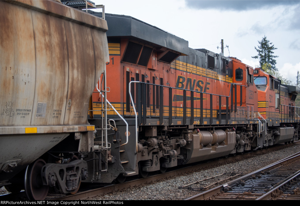 BNSF 8351